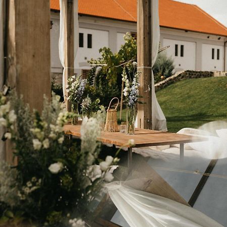 Oblik Resort Louny Exterior foto